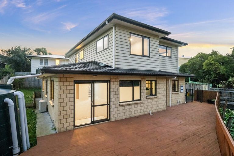 Photo of property in 19a Kelwyn Road, Kelston, Auckland, 0602
