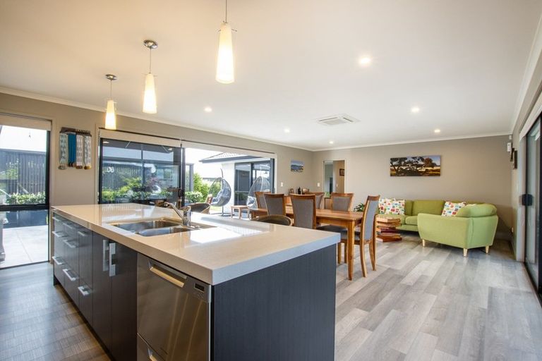 Photo of property in 53 Jarrett Terrace, Leamington, Cambridge, 3432