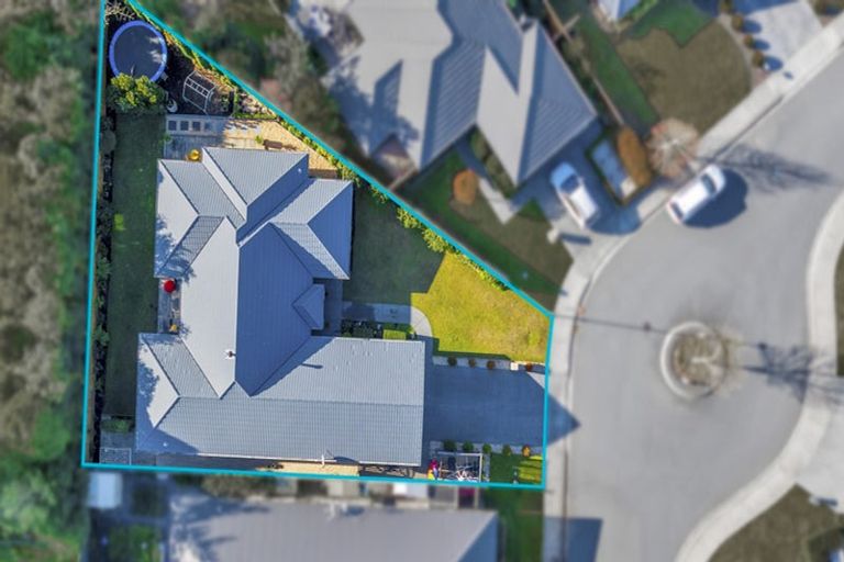 Photo of property in 19 Franklin Drive, Rangiora, 7400