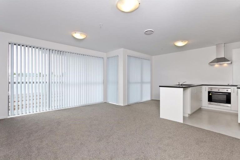 Photo of property in 8/26 Railway Street West, Papakura, 2110