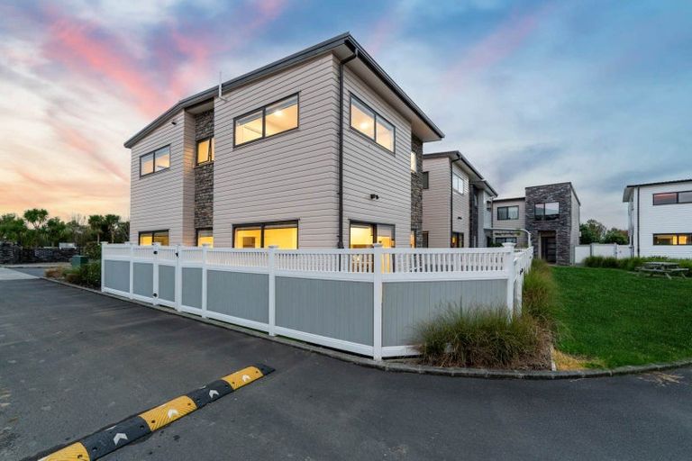 Photo of property in 1/7 Wastney Road, Alfriston, Auckland, 2105