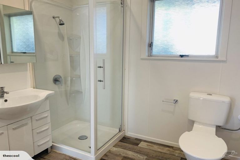 Photo of property in 35 Mcgiffert Street, Palmerston North, 4410