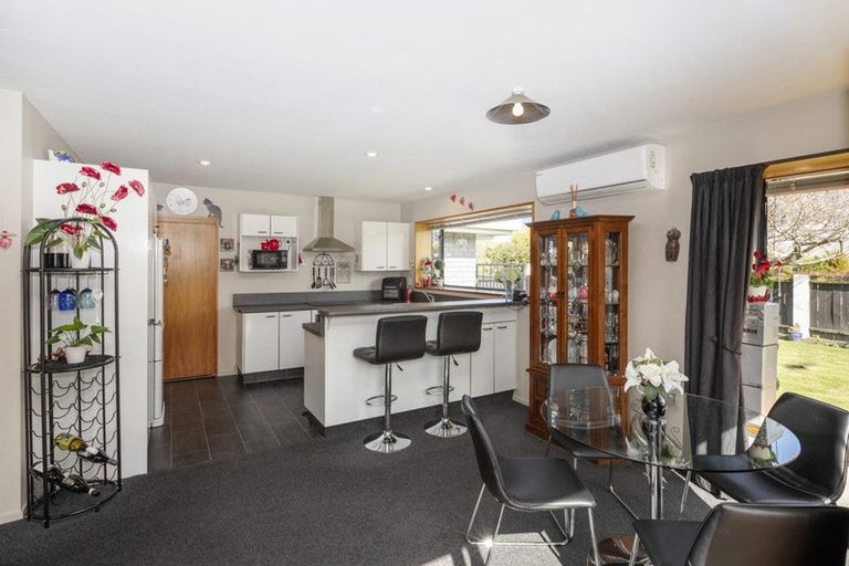 Photo of property in 33 Westlake Drive, Halswell, Christchurch, 8025