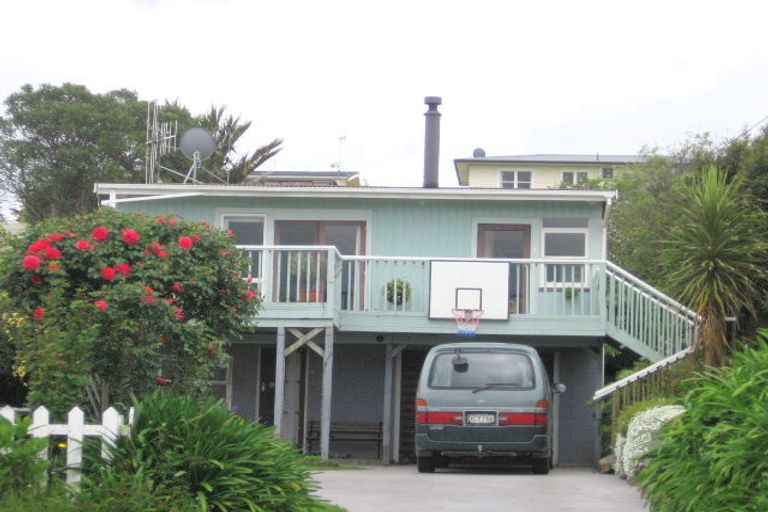 Photo of property in 106 Harbour View Road, Omokoroa, 3114