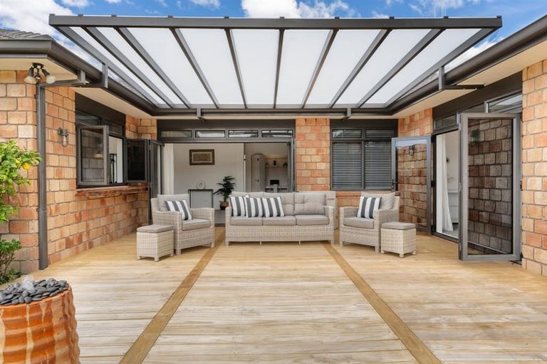 Photo of property in 52 Merriman Place, Pyes Pa, Tauranga, 3112