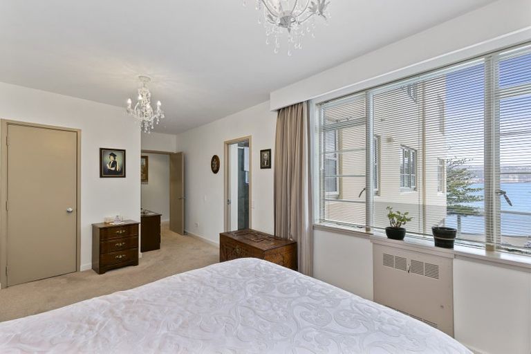 Photo of property in Wharenui Apartments, 274 Oriental Parade, Oriental Bay, Wellington, 6011