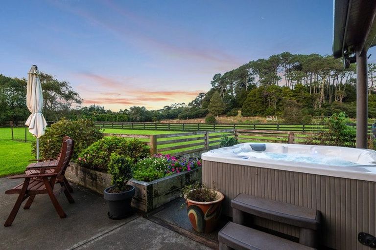 Photo of property in 514 Waitoki Road, Wainui, Silverdale, 0994