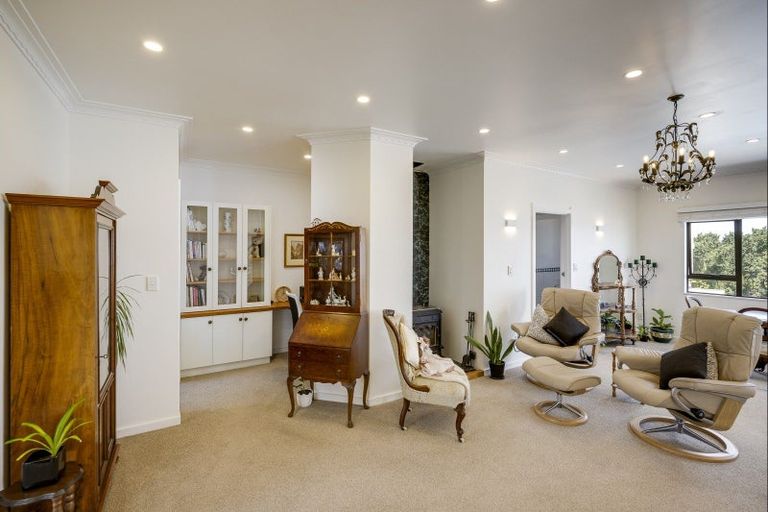 Photo of property in 125 Thompson Road, Bluff Hill, Napier, 4110