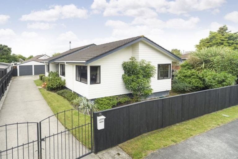 Photo of property in 75 Geraldine Crescent, Cloverlea, Palmerston North, 4412