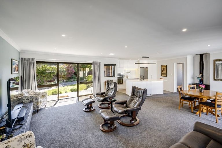 Photo of property in 30c Neeve Road, Taradale, Napier, 4112