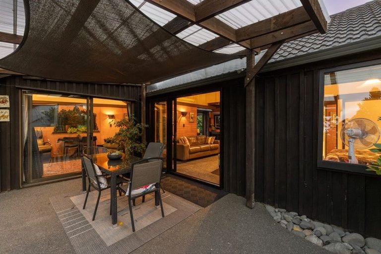 Photo of property in 305d Riccarton Road, Upper Riccarton, Christchurch, 8041