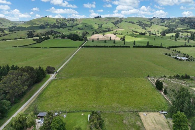 Photo of property in 2 Brooklands Road, Gladstone, 5884