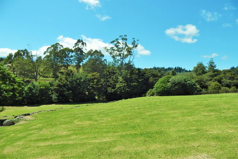 Photo of property in Blue Gum Lane, Kerikeri, 0293