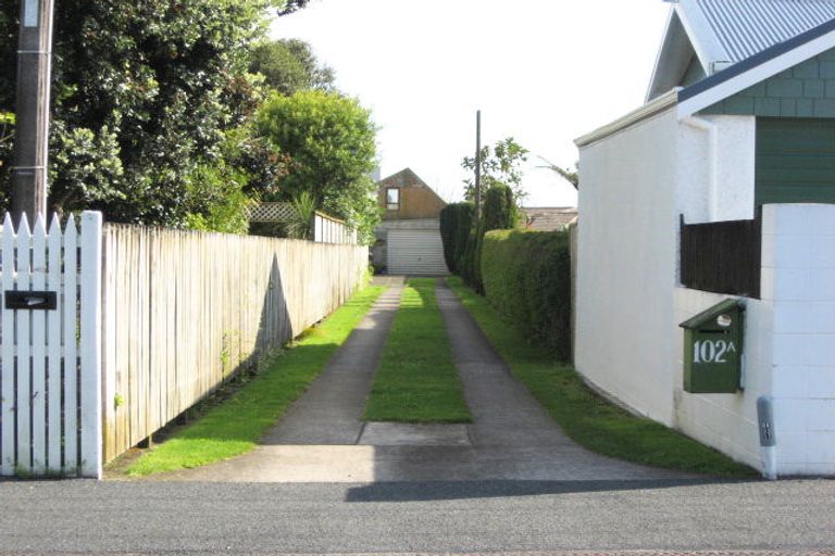 Photo of property in 102a Hine Street, New Plymouth, 4310