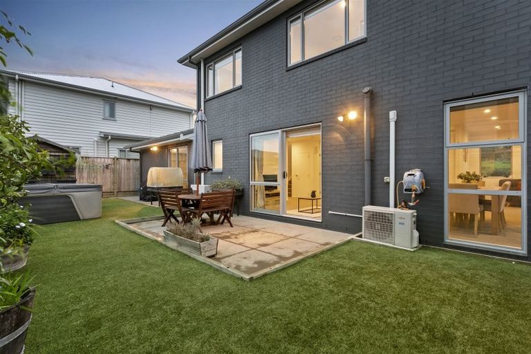 Photo of property in 39 Forbes Mccammon Drive, Swanson, Auckland, 0614