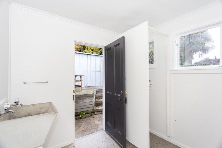 Photo of property in 42 Tyne Street, South Hill, Oamaru, 9400