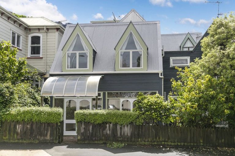 Photo of property in 8/1 Cottleville Terrace, Thorndon, Wellington, 6011