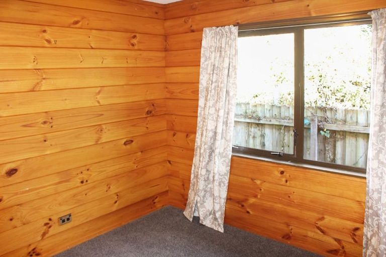 Photo of property in 1/74 Aorangi Road, Bryndwr, Christchurch, 8053