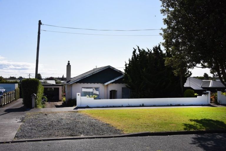Photo of property in 19 Record Street, Fitzroy, New Plymouth, 4312