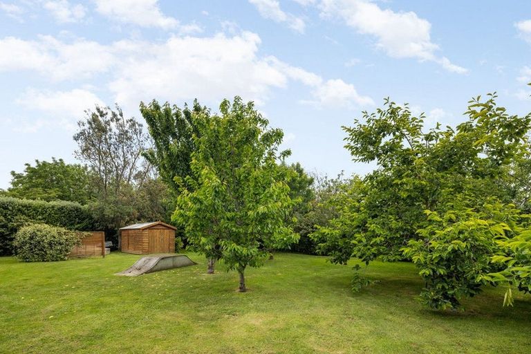 Photo of property in 150 Athlone Drive, Cambridge, 3434