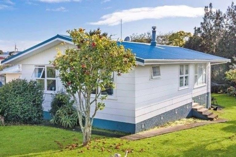 Photo of property in 8 Wessex Street, Tikipunga, Whangarei, 0112