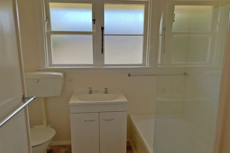 Photo of property in 13 Totara Street, Trentham, Upper Hutt, 5018