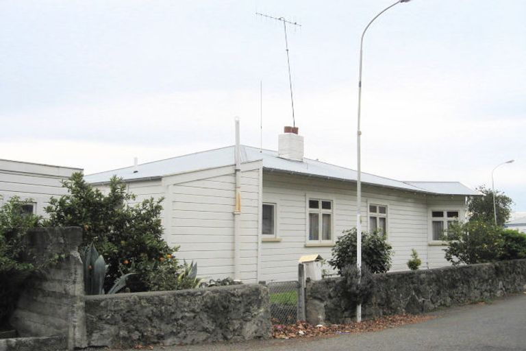 Photo of property in 1 Goldsmith Road, Hospital Hill, Napier, 4110