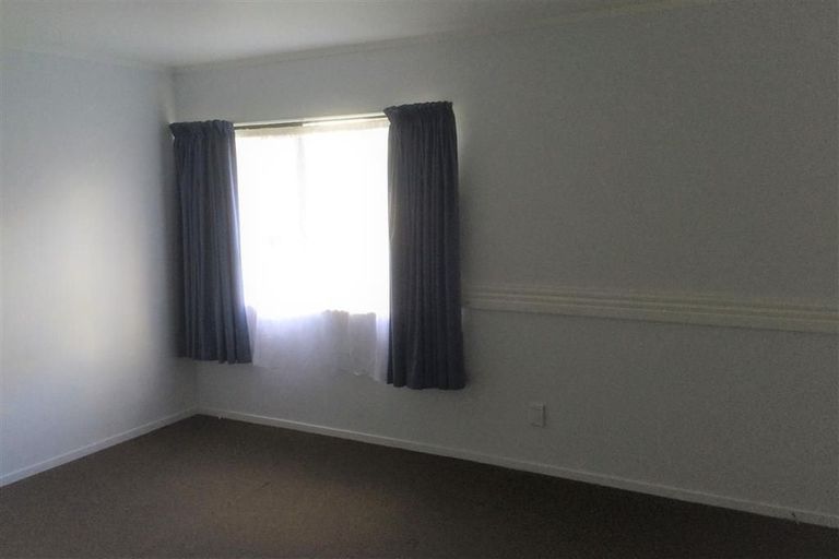 Photo of property in 10 Flamingo Court, Goodwood Heights, Auckland, 2105