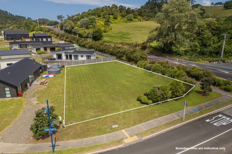 Photo of property in 4 Longreach Drive, Cooks Beach, Whitianga, 3591