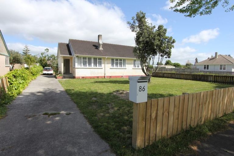 Photo of property in 86 Holland Road, Fairfield, Hamilton, 3214