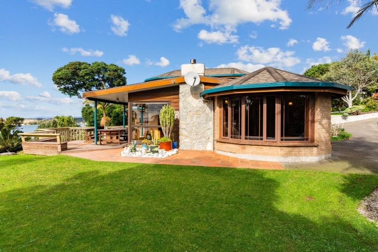 Photo of property in 11 Cheviot Street, Mangawhai Heads, Mangawhai, 0505