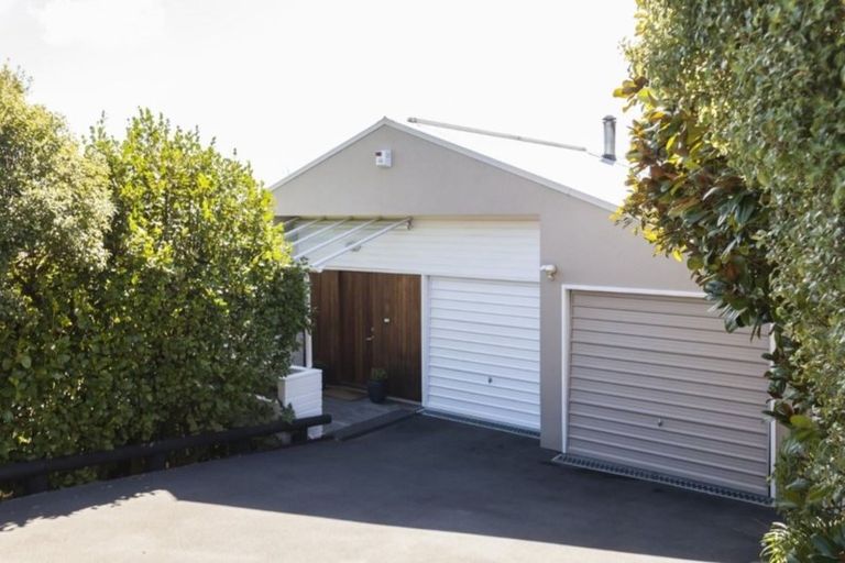 Photo of property in 6 Lucknow Place, Cashmere, Christchurch, 8022