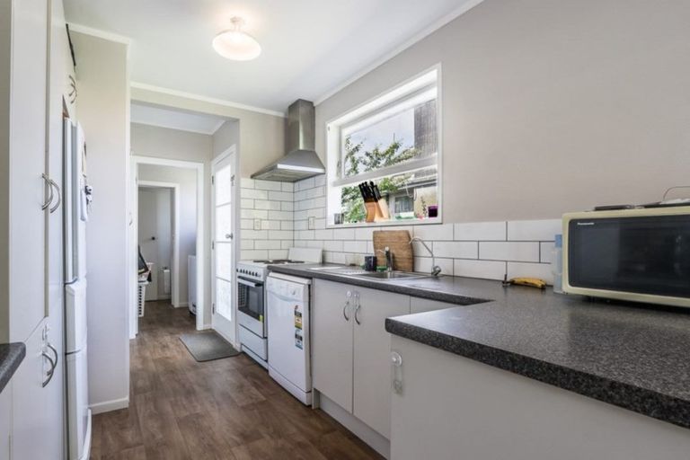 Photo of property in 39 Gray Avenue, Paraparaumu Beach, Paraparaumu, 5032