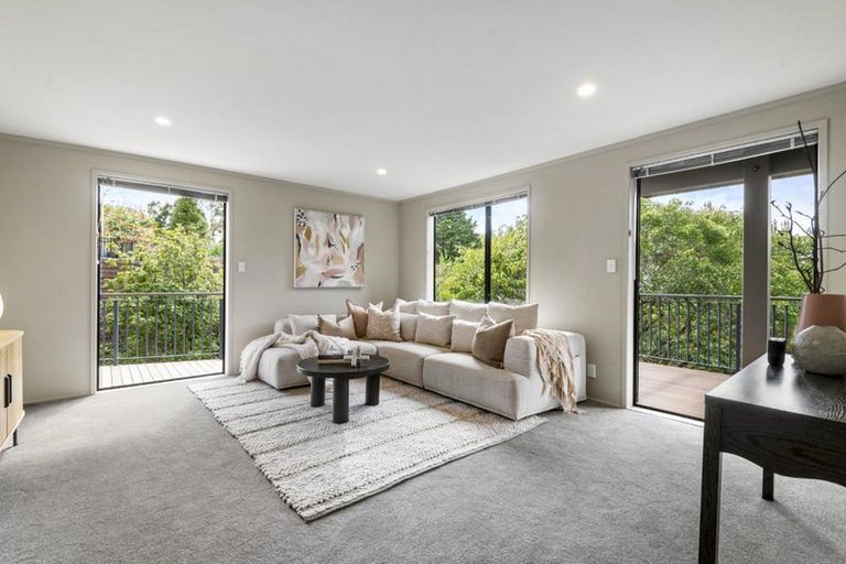 Photo of property in 1/20a Rawene Road, Birkenhead, Auckland, 0626