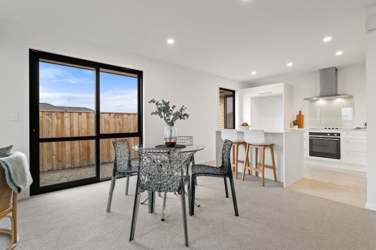 Photo of property in 27 Stackwood Avenue, Woodend, 7691