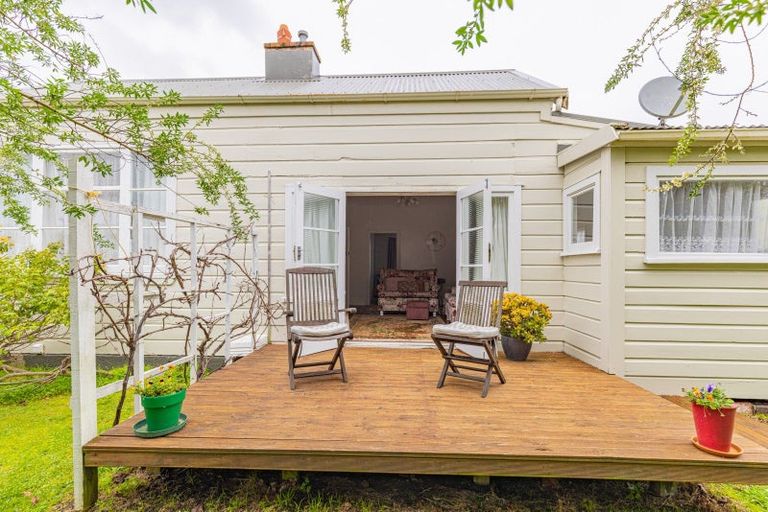 Photo of property in 15 Roberts Avenue, Aramoho, Whanganui, 4500