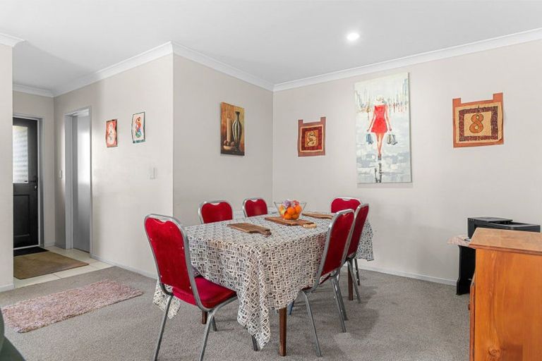 Photo of property in 82 Ridgeway Drive, Te Kamo, Whangarei, 0112