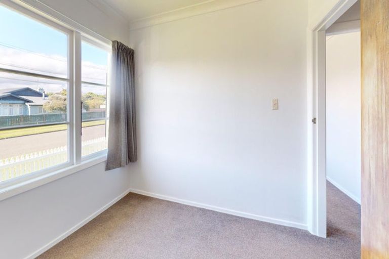 Photo of property in 37 Toi Street, Tawhero, Whanganui, 4501