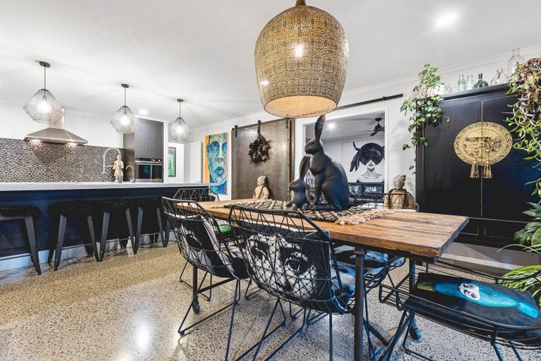 Photo of property in 10 Cooke Farm Grove, Waiwhakaiho, New Plymouth, 4312