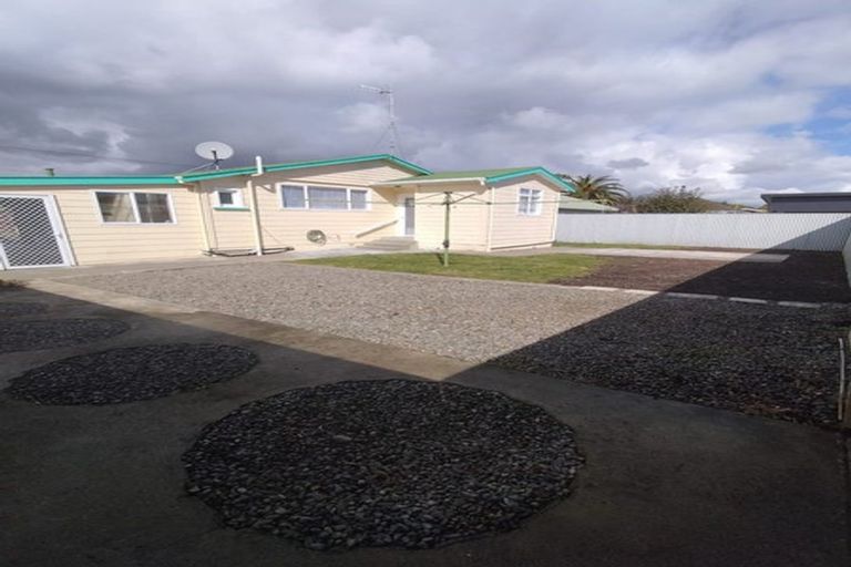 Photo of property in 143 Bartholomew Road, Levin, 5510