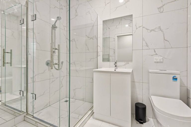 Photo of property in 15 Walsh Road, Papakura, 2110