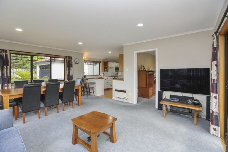 Photo of property in 364 Mangorei Road, Merrilands, New Plymouth, 4312