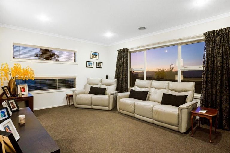 Photo of property in 53 Endeavour Drive, Whitby, Porirua, 5024