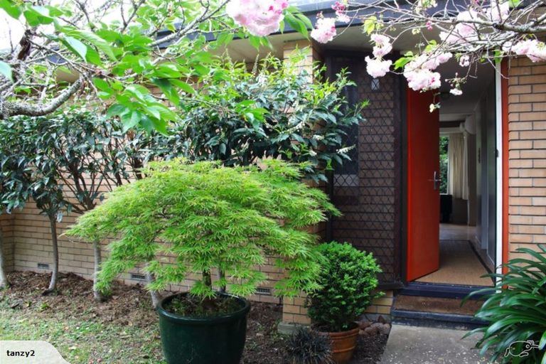 Photo of property in 2/24 Brook Street, Milford, Auckland, 0620