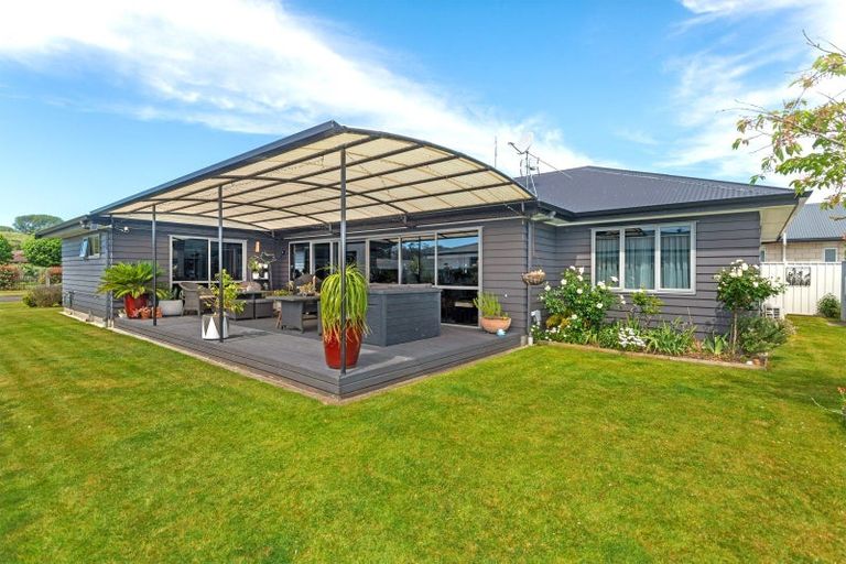 Photo of property in 50 Sterling Park, Lytton West, Gisborne, 4010