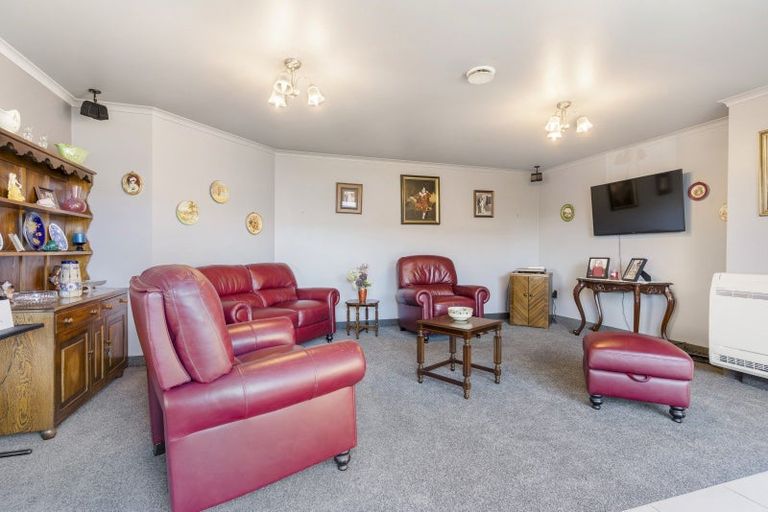 Photo of property in 52 Park Street, Winton, 9720