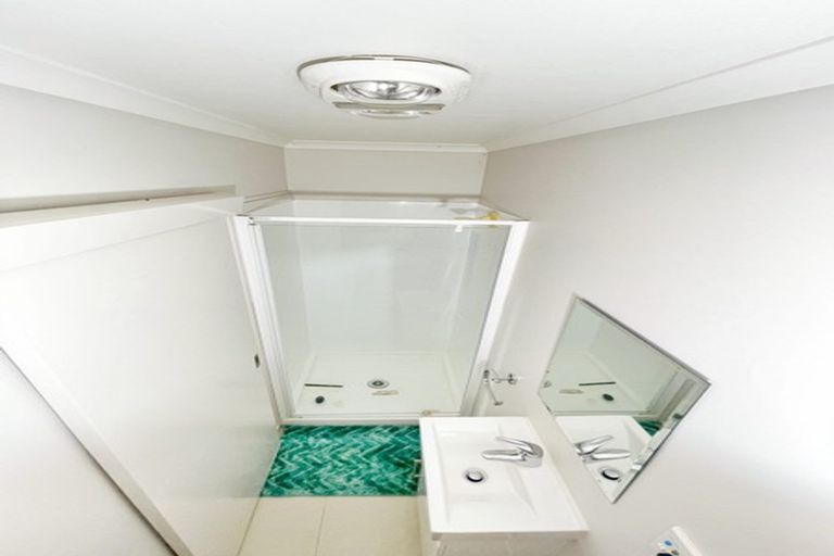 Photo of property in 14c Princess Street, Takanini, 2112