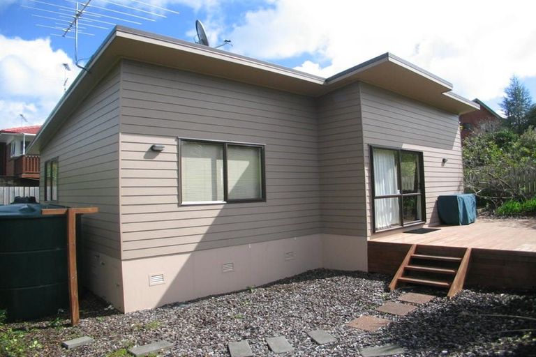 Photo of property in 60 Mcdowell Crescent, Hillcrest, Auckland, 0627