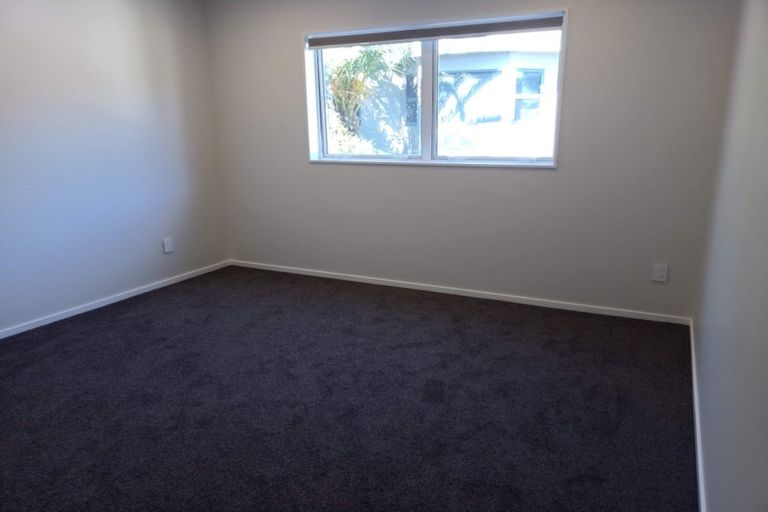 Photo of property in 39 Tui Glen Road, Birkenhead, Auckland, 0626