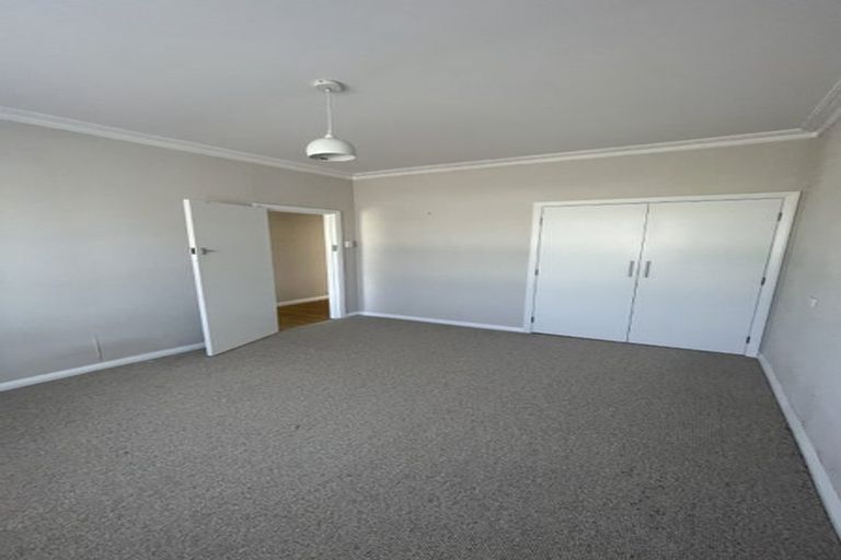Photo of property in 25 Waimea Street, Westown, New Plymouth, 4310